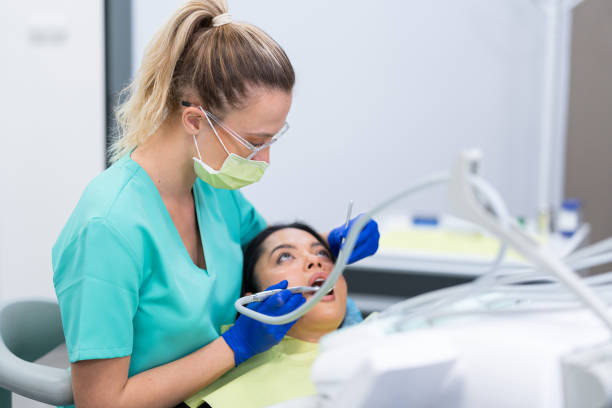 Best Mobile Emergency Dentist in Malone, FL